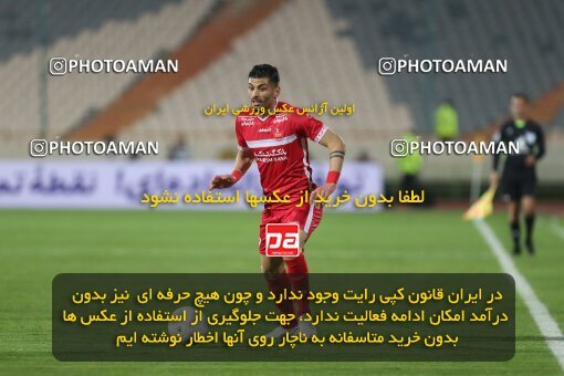 1997542, Tehran, Iran, لیگ برتر فوتبال ایران، Persian Gulf Cup، Week 6، First Leg، Persepolis 1 v 0 Sanat Naft Abadan on 2021/11/24 at Azadi Stadium