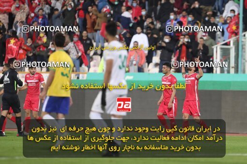 1997583, Tehran, Iran, لیگ برتر فوتبال ایران، Persian Gulf Cup، Week 6، First Leg، Persepolis 1 v 0 Sanat Naft Abadan on 2021/11/24 at Azadi Stadium