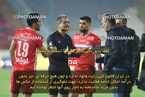 1998141, Tehran, Iran, لیگ برتر فوتبال ایران، Persian Gulf Cup، Week 11، First Leg، Persepolis 2 v 0 Zob Ahan Esfahan on 2021/12/24 at Azadi Stadium