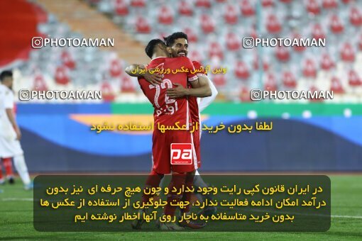 1998173, Tehran, Iran, لیگ برتر فوتبال ایران، Persian Gulf Cup، Week 11، First Leg، Persepolis 2 v 0 Zob Ahan Esfahan on 2021/12/24 at Azadi Stadium