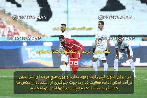 1998183, Tehran, Iran, لیگ برتر فوتبال ایران، Persian Gulf Cup، Week 11، First Leg، Persepolis 2 v 0 Zob Ahan Esfahan on 2021/12/24 at Azadi Stadium