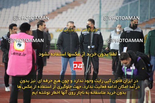 1950453, Tehran, Iran, لیگ برتر فوتبال ایران، Persian Gulf Cup، Week 11، First Leg، Persepolis 2 v 0 Zob Ahan Esfahan on 2021/12/24 at Azadi Stadium