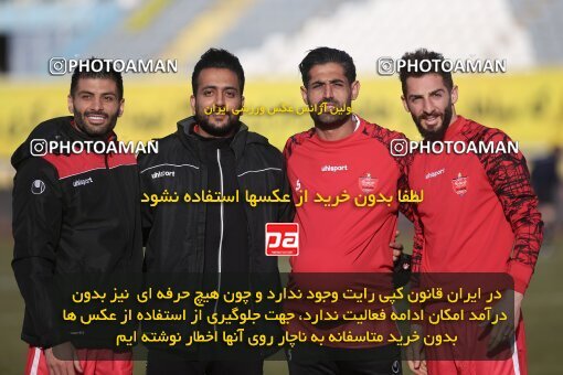 1998299, Arak, Iran, لیگ برتر فوتبال ایران، Persian Gulf Cup، Week 12، First Leg، Sepahan 0 v 1 Persepolis on 2021/12/29 at Arak Imam Khomeini Stadium