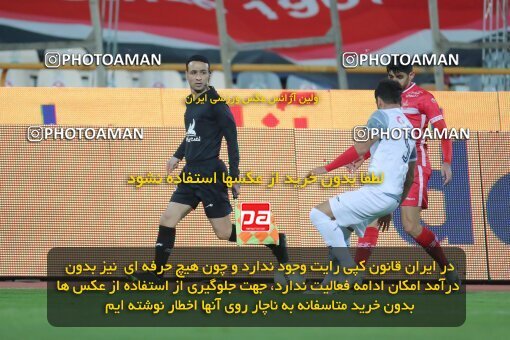 1923543, لیگ برتر فوتبال ایران، Persian Gulf Cup، Week 13، First Leg، 2022/01/03، Tehran، Azadi Stadium، Persepolis 2 - ۱ Tractor Sazi