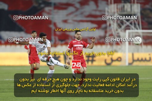 1998569, Tehran, Iran, لیگ برتر فوتبال ایران، Persian Gulf Cup، Week 16، Second Leg، Persepolis 1 v 0 Foulad Khouzestan on 2022/01/22 at Azadi Stadium