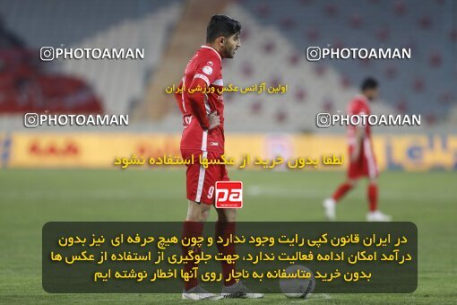 1998603, Tehran, Iran, لیگ برتر فوتبال ایران، Persian Gulf Cup، Week 16، Second Leg، Persepolis 1 v 0 Foulad Khouzestan on 2022/01/22 at Azadi Stadium
