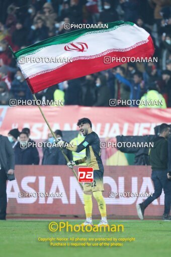 1915887, مرحله نهایی مسابقات فوتبال مقدماتی جام جهانی ۲۰۲۲ قطر و مقدماتی جام ملتهای ۲۰۲۳ آسیا، گروه A، , 1400/11/07، ایران، تهران، ورزشگاه آزادی، ایران ۱ - ۰ عراق