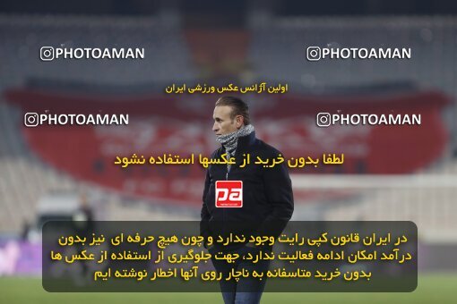 1998914, Tehran, Iran, لیگ برتر فوتبال ایران، Persian Gulf Cup، Week 18، Second Leg، Persepolis 2 v 0 Aluminium Arak on 2022/02/18 at Azadi Stadium
