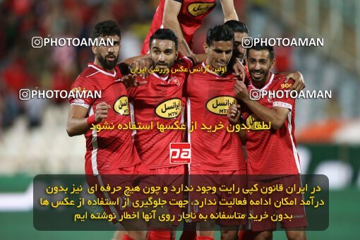 2002082, Tehran, Iran, لیگ برتر فوتبال ایران، Persian Gulf Cup، Week 29، Second Leg، Persepolis 2 v 1 Padideh Mashhad on 2022/05/29 at Azadi Stadium