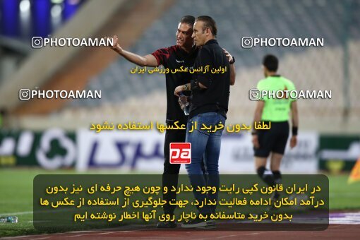 2002089, Tehran, Iran, لیگ برتر فوتبال ایران، Persian Gulf Cup، Week 29، Second Leg، Persepolis 2 v 1 Padideh Mashhad on 2022/05/29 at Azadi Stadium