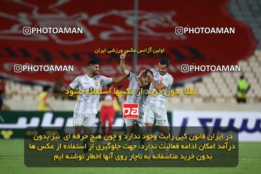 2002142, Tehran, Iran, لیگ برتر فوتبال ایران، Persian Gulf Cup، Week 29، Second Leg، Persepolis 2 v 1 Padideh Mashhad on 2022/05/29 at Azadi Stadium