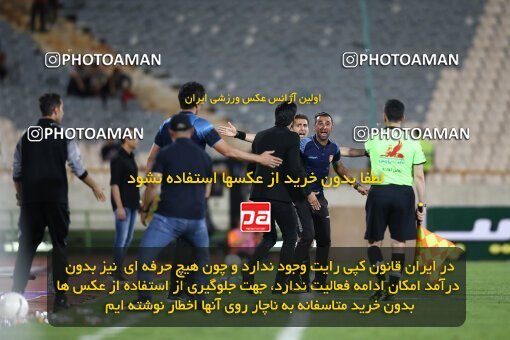 2002180, Tehran, Iran, لیگ برتر فوتبال ایران، Persian Gulf Cup، Week 29، Second Leg، Persepolis 2 v 1 Padideh Mashhad on 2022/05/29 at Azadi Stadium
