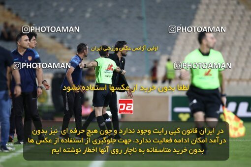 2002181, Tehran, Iran, لیگ برتر فوتبال ایران، Persian Gulf Cup، Week 29، Second Leg، Persepolis 2 v 1 Padideh Mashhad on 2022/05/29 at Azadi Stadium