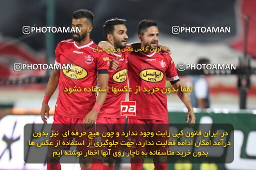 1955653, Tehran, Iran, لیگ برتر فوتبال ایران، Persian Gulf Cup، Week 29، Second Leg، Persepolis 2 v 1 Padideh Mashhad on 2022/05/29 at Azadi Stadium