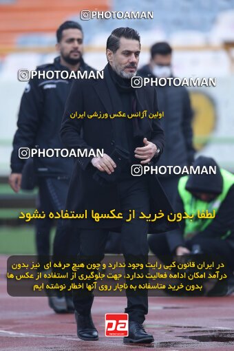 1961103, Tehran, Iran, لیگ برتر فوتبال ایران، Persian Gulf Cup، Week 13، First Leg، 2022/12/25، Persepolis 0 - 0 Paykan