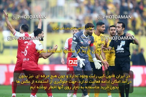 2142077, Iran pro league, 2023-2024، Persian Gulf Cup، Week 10، First Leg، 2023/11/12، Isfahan، Naghsh-e Jahan Stadium، Sepahan 1 - 0 Persepolis