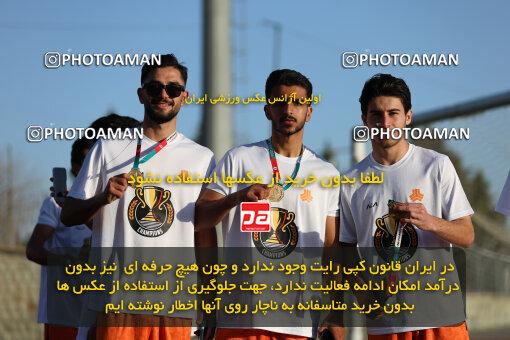 1404.11.12_18384_211_0114