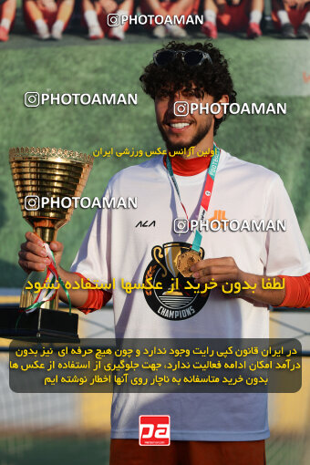 1404.11.12_18384_211_0174