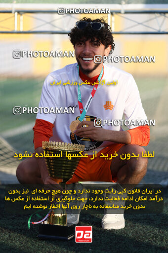 1404.11.12_18384_211_0175