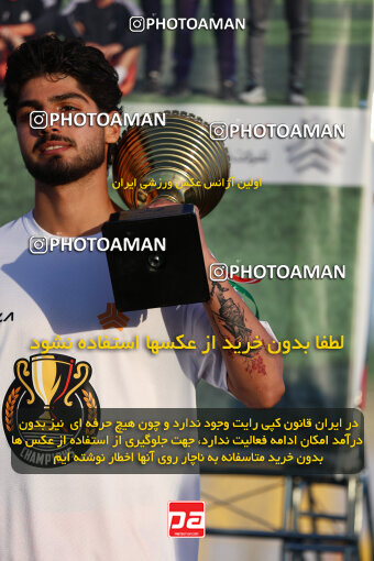 1404.11.12_18384_211_0176