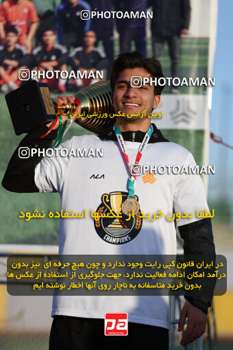 1404.11.12_18384_211_0178