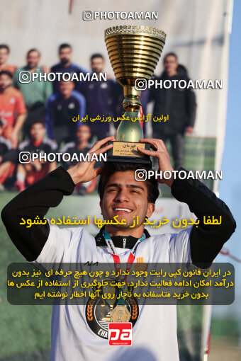 1404.11.12_18384_211_0179