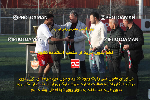 1404.11.24_18398_156_0100